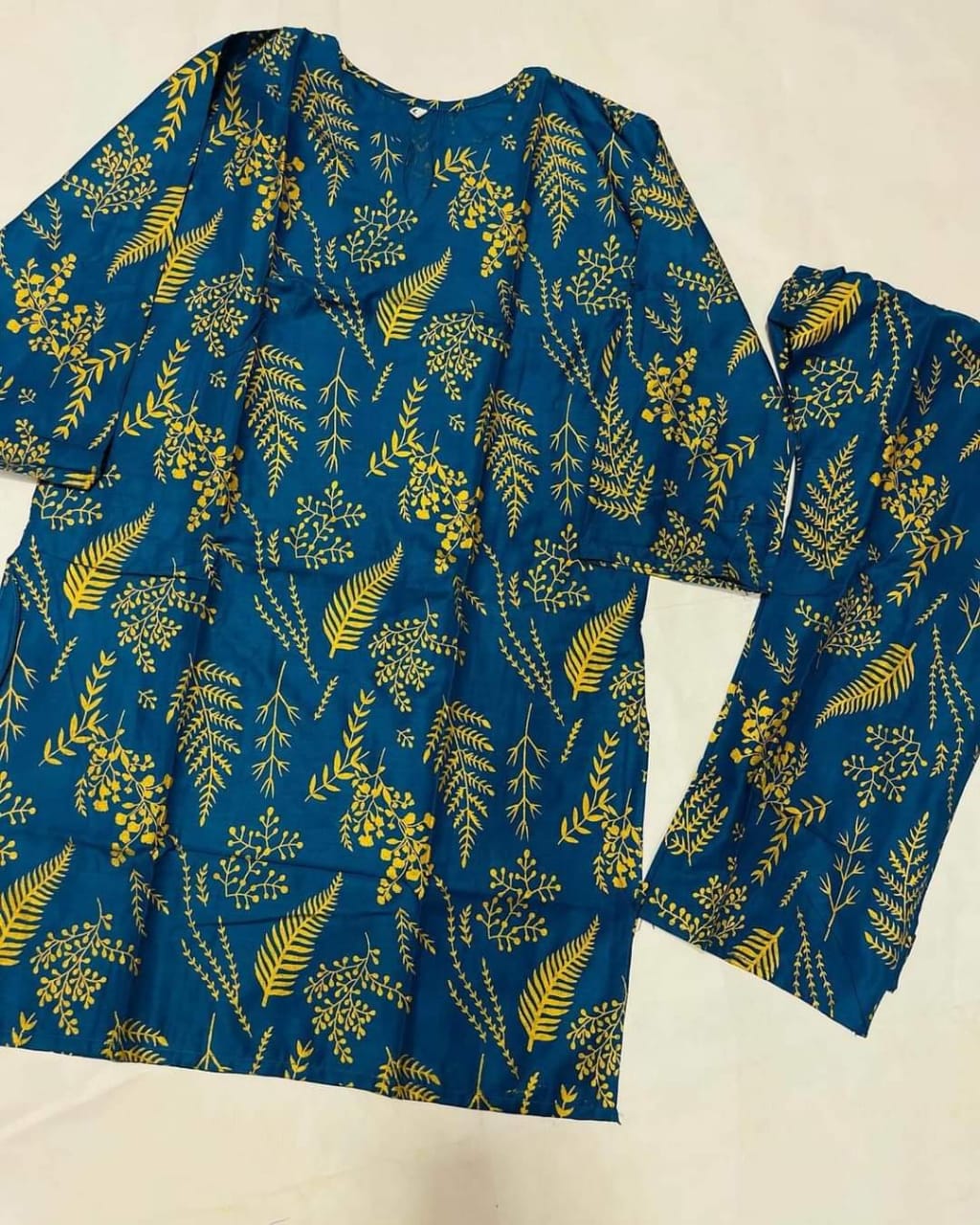 (blue) 2 Pcs Women’s Stitched Petal print  Linen  casual wear for Women ZE Enterprises