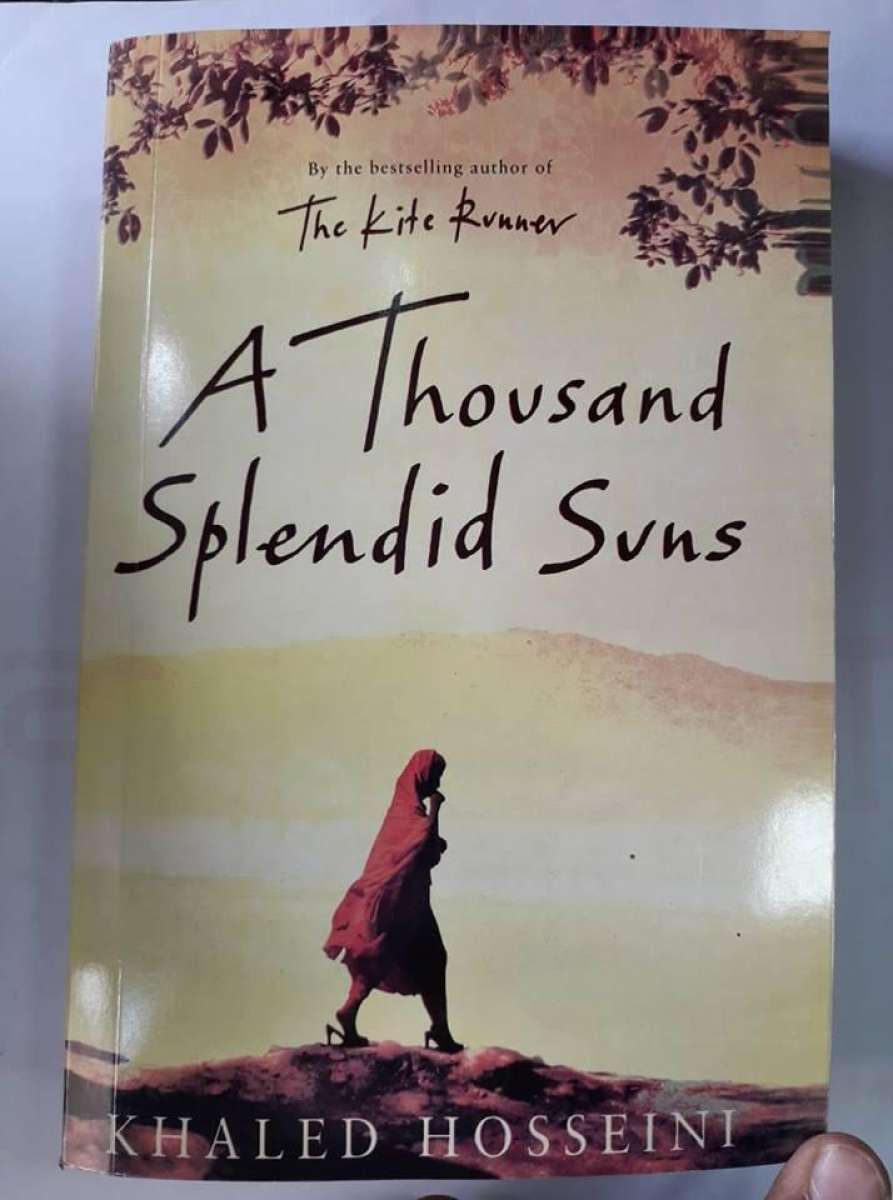 A Thousand Splendid Suns Novel by Khalid (book) ZE Enterprises