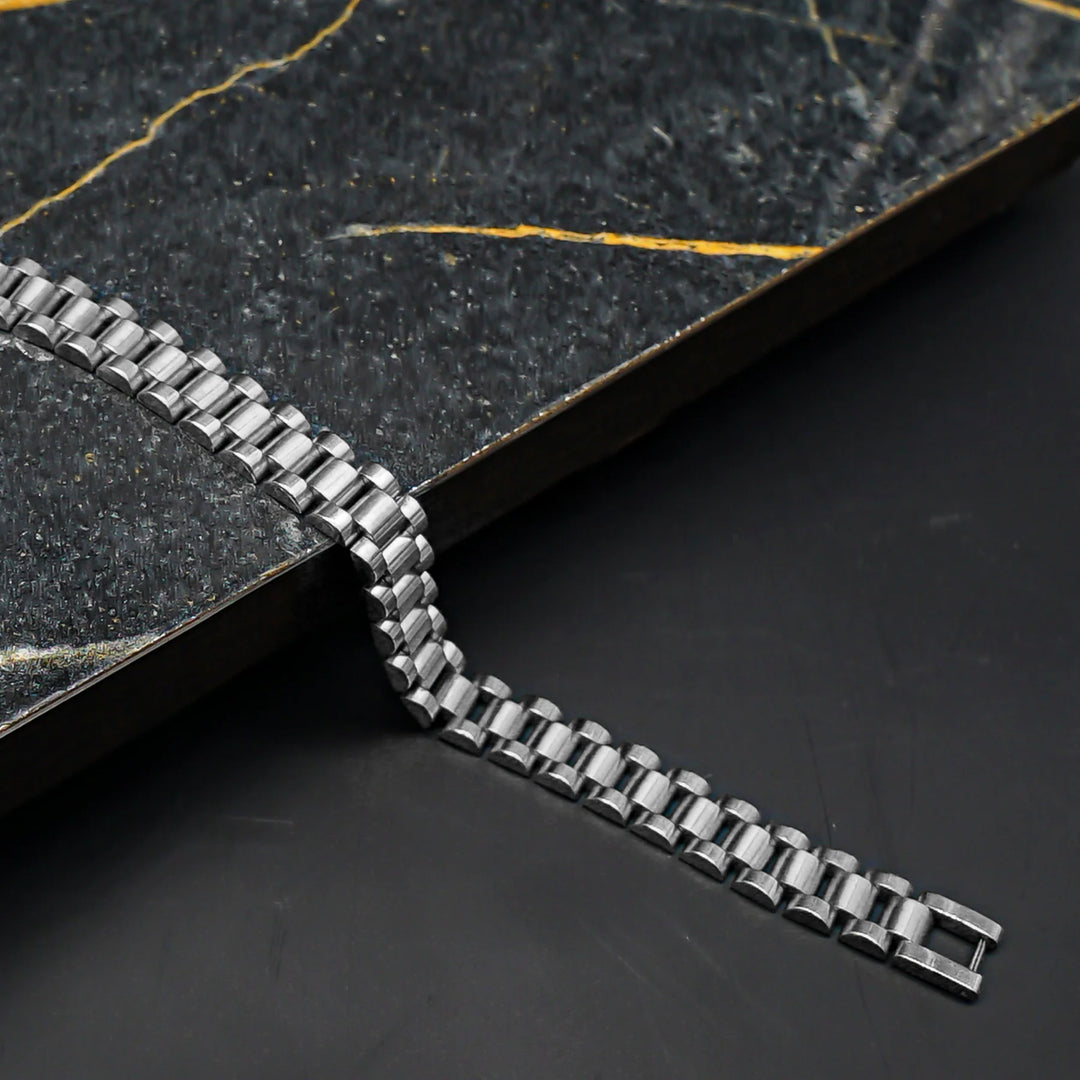 Stylish Metal Bracelet Straps perfect for everyday wear ZE Enterprises